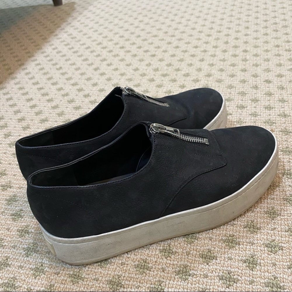 VINCE Slip on Sneakers
